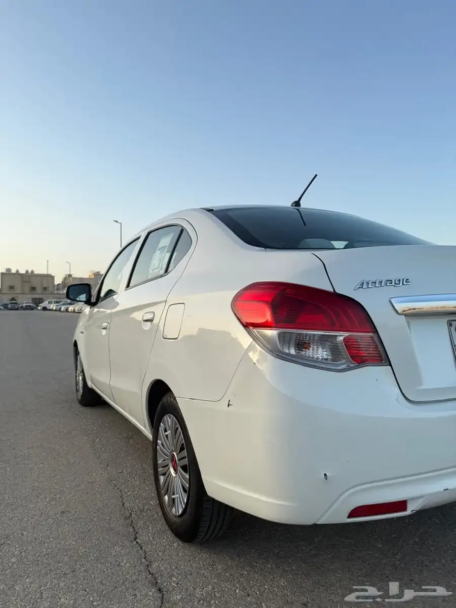 متسوبيشي اتراج 2019 18