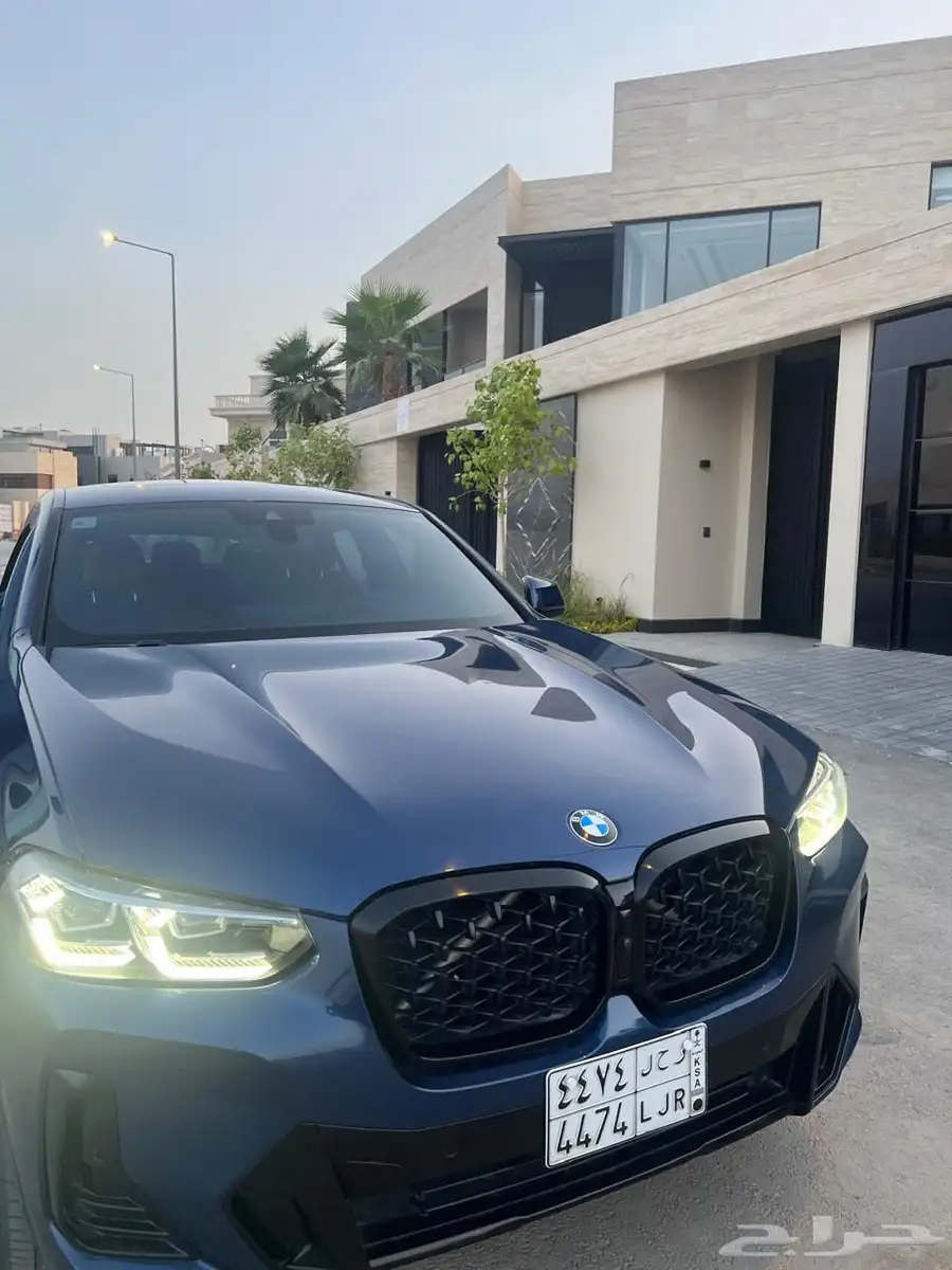 بي ام دبليو X4 ممشى قليل ومالك اول موديل 2022 9