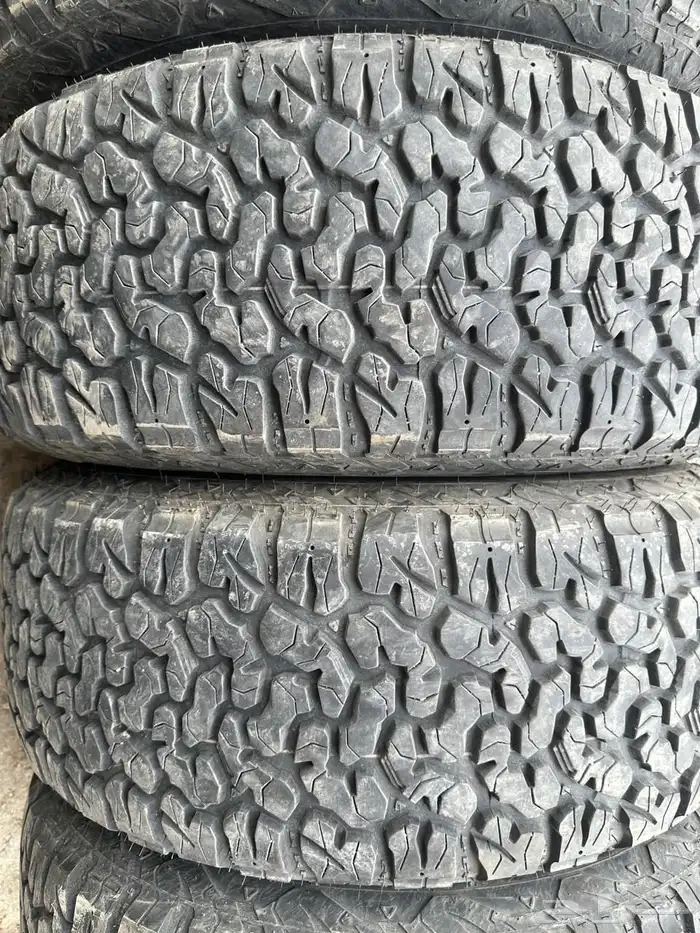 كفرات ودواي نص حجري مقاس 315 70 17 8