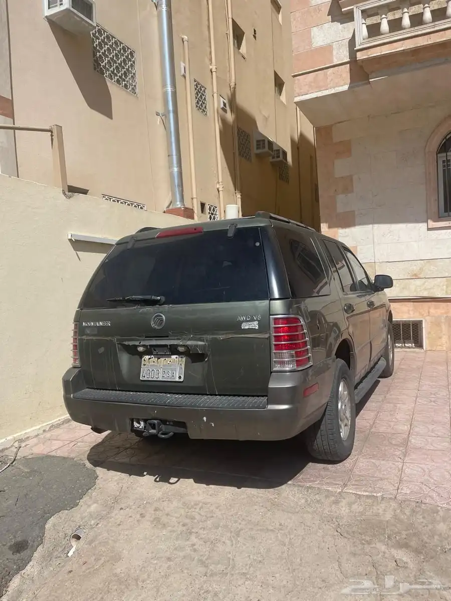 سيارة جيب فورد 2002 4