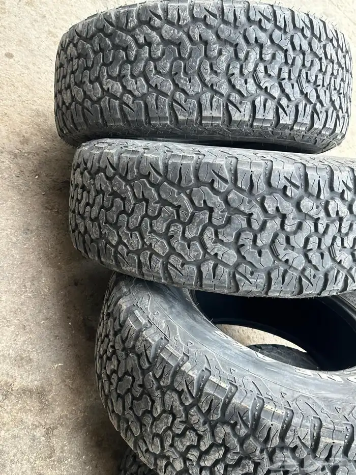 كفرات ودواي نص حجري مقاس 315 70 17 2