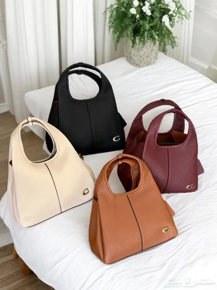 شنط توري بورش   شانيل مكياج   لاكوست  جي دبليو مع الملحقا 73