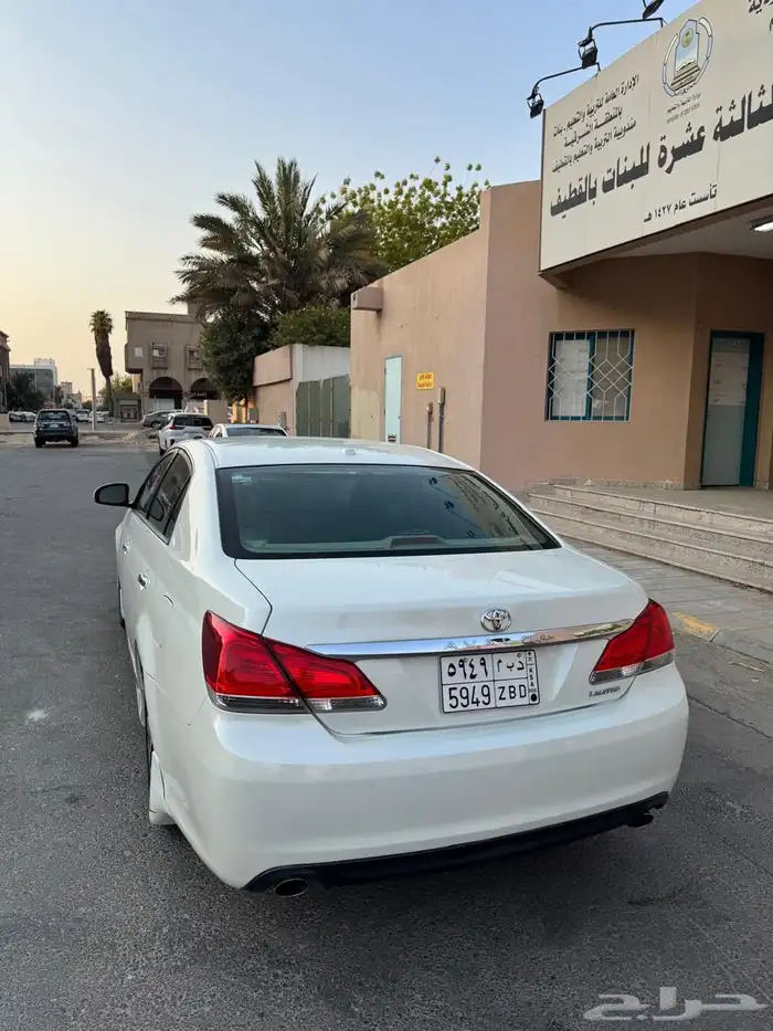للبيع افلون 2012 2