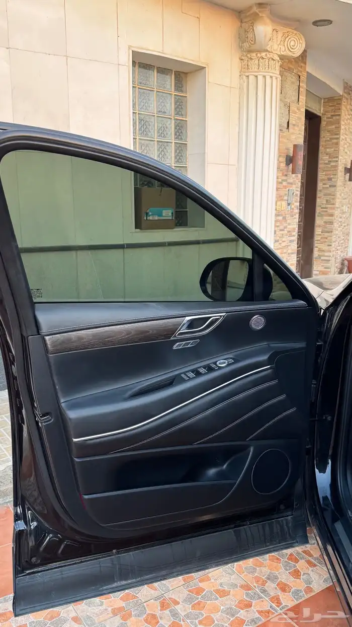 جينسس GV80 4x4 رويال 7 مقاعد 14