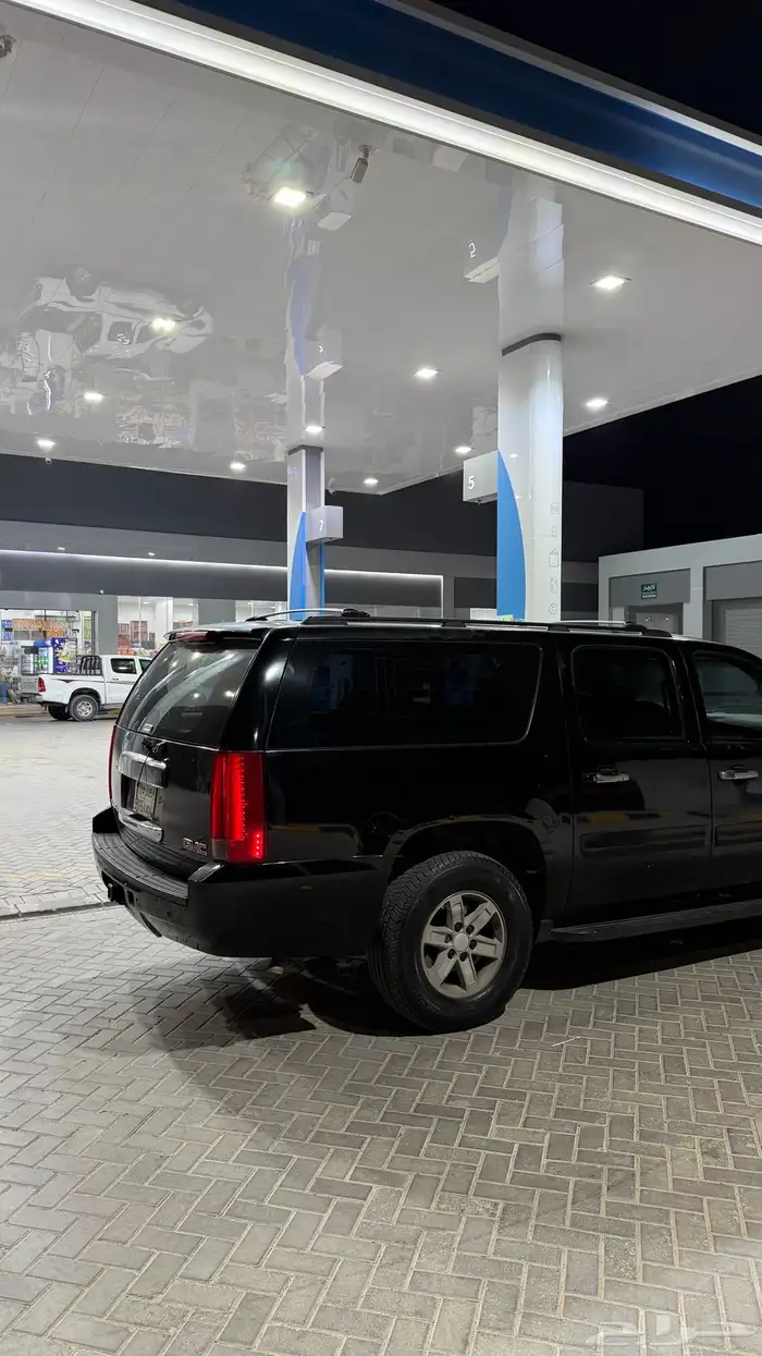 يوكن XL اسود 2009 للبيع 10