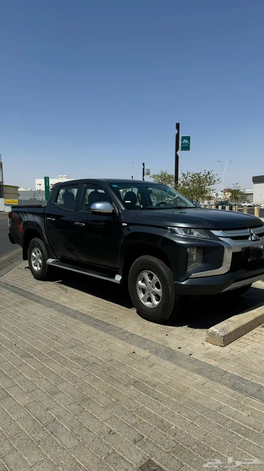 ميتسوبيشي L200 ديزل نظيفه 2021 1
