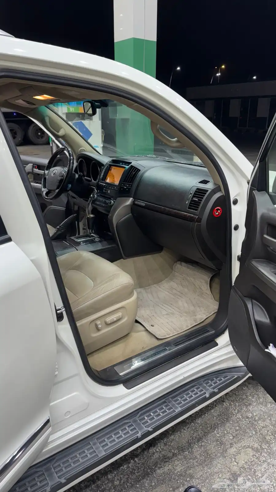 لاندكروزر VXR 2011 14