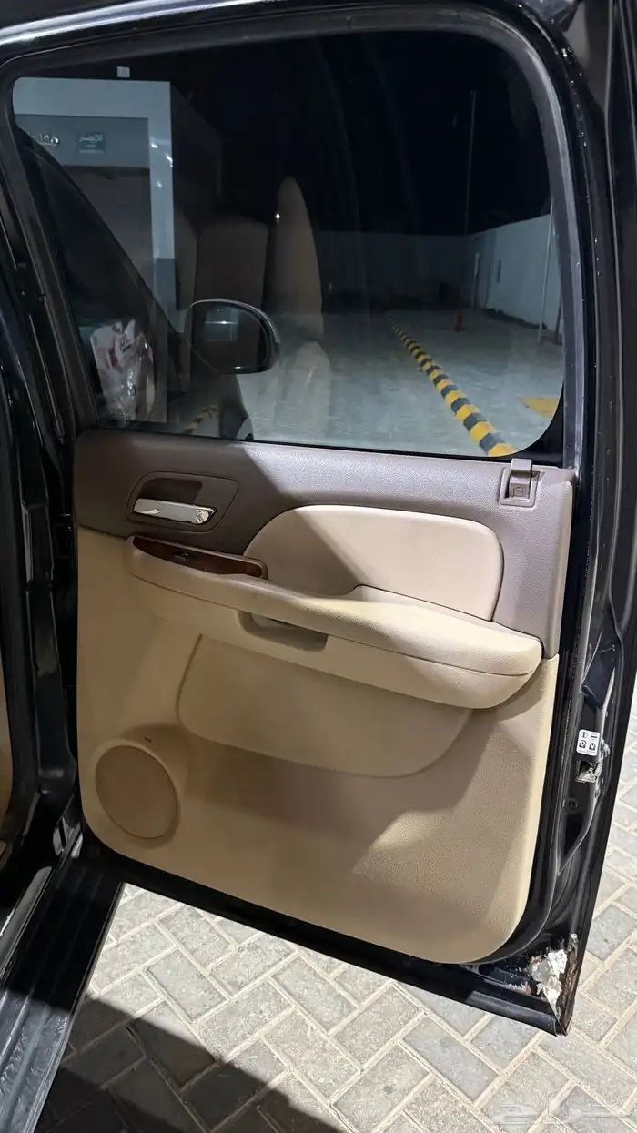 يوكن XL اسود 2009 للبيع 22