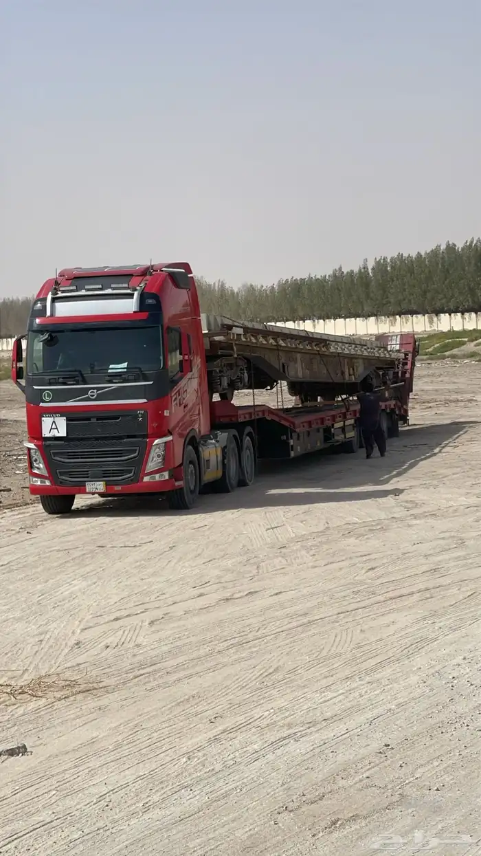 لوبد سبشل بكرةسحب في عرعر طريف لنقل الباصات وشاحنات العطلانه 1