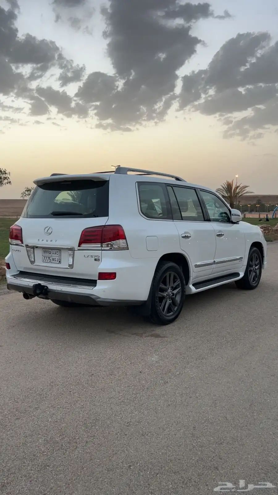 لكزس 570 LX نظيف جدا 15 3