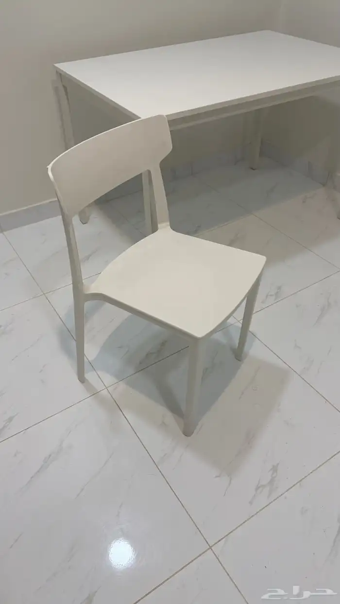 طاولة هوم سنتر ل4 اشخاص 2