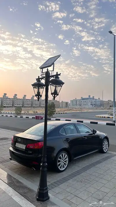 للبيع لكزس ارنوب is300 4