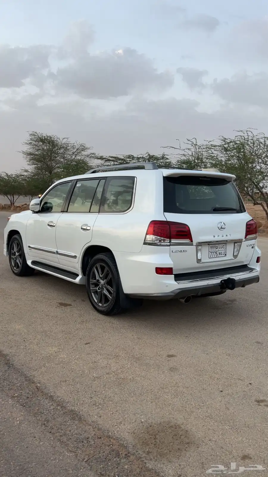 لكزس 570 LX نظيف جدا 15 4