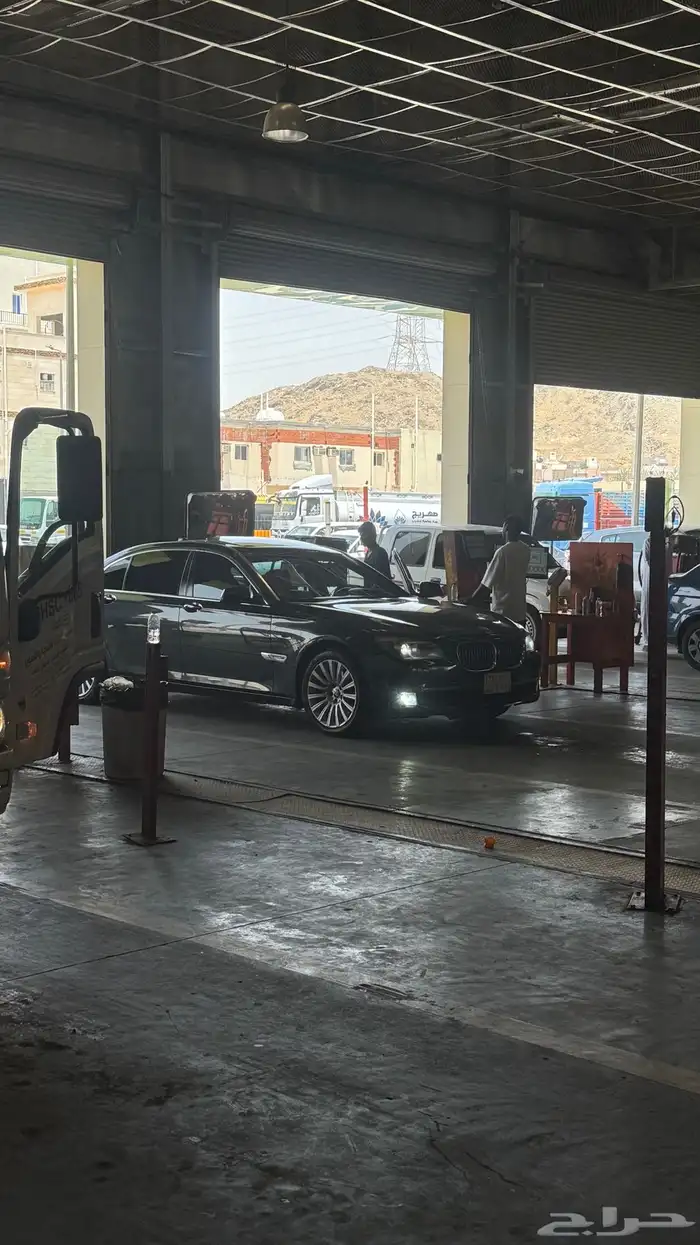 BMW 2012 7