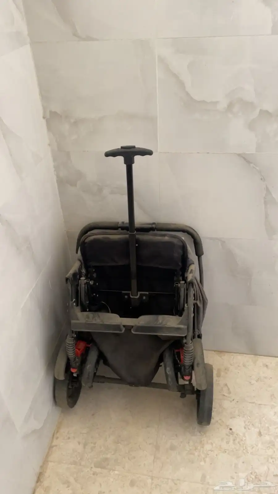 عربه اطفال شبه جديده 3