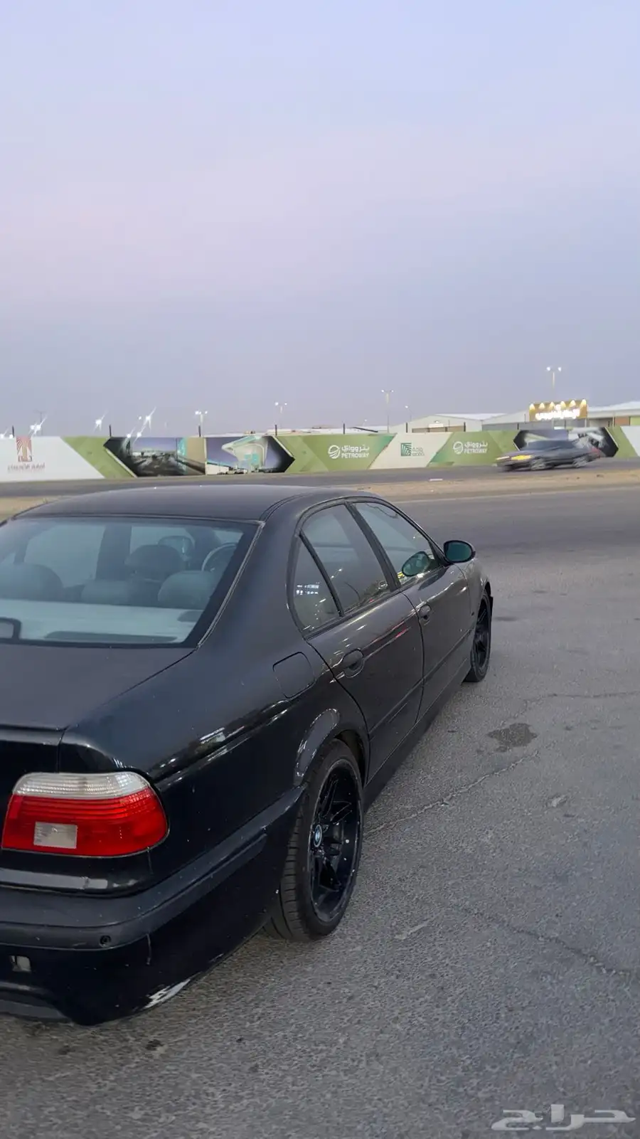 بي ام للبيع كامل ب 11الف 7