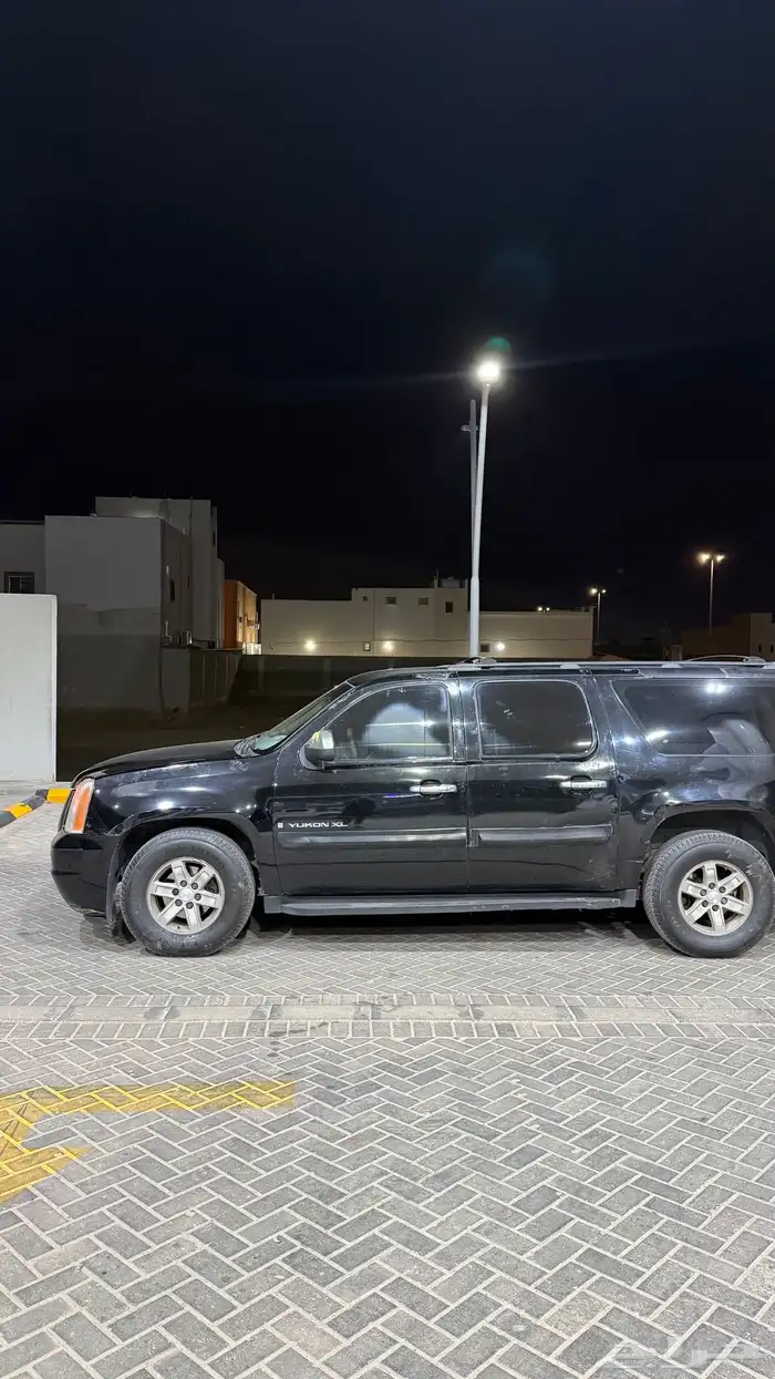 يوكن XL اسود 2009 للبيع 5