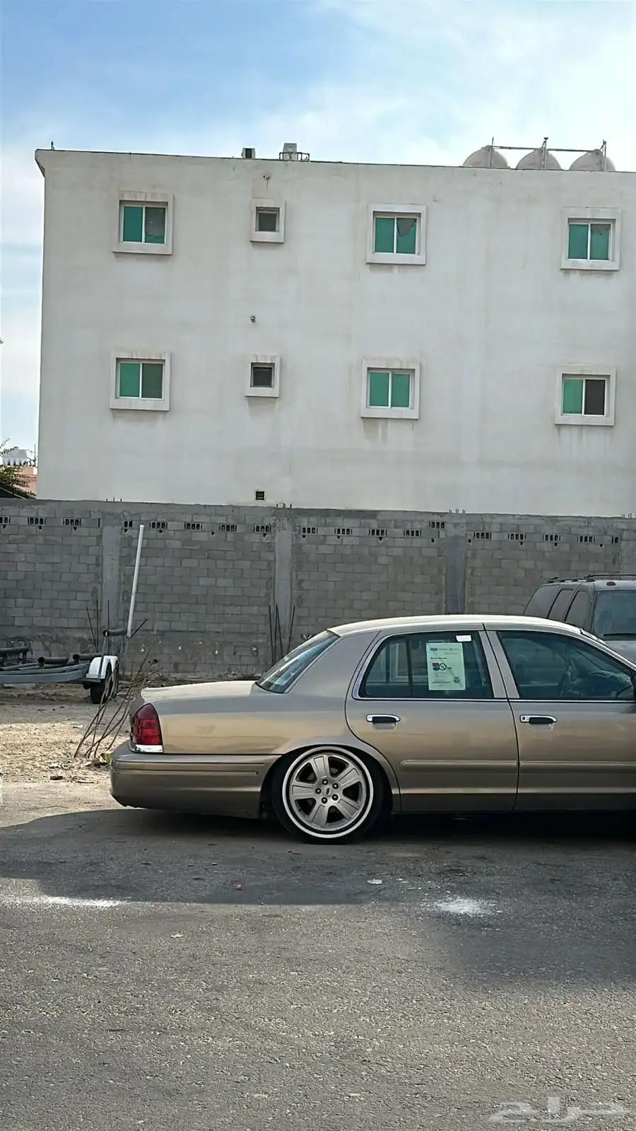 فورد كراون فكتوريا 2003 13
