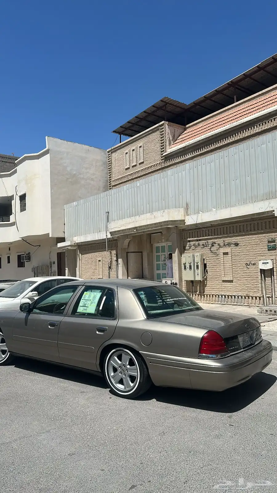 فورد كراون فكتوريا 2003 11