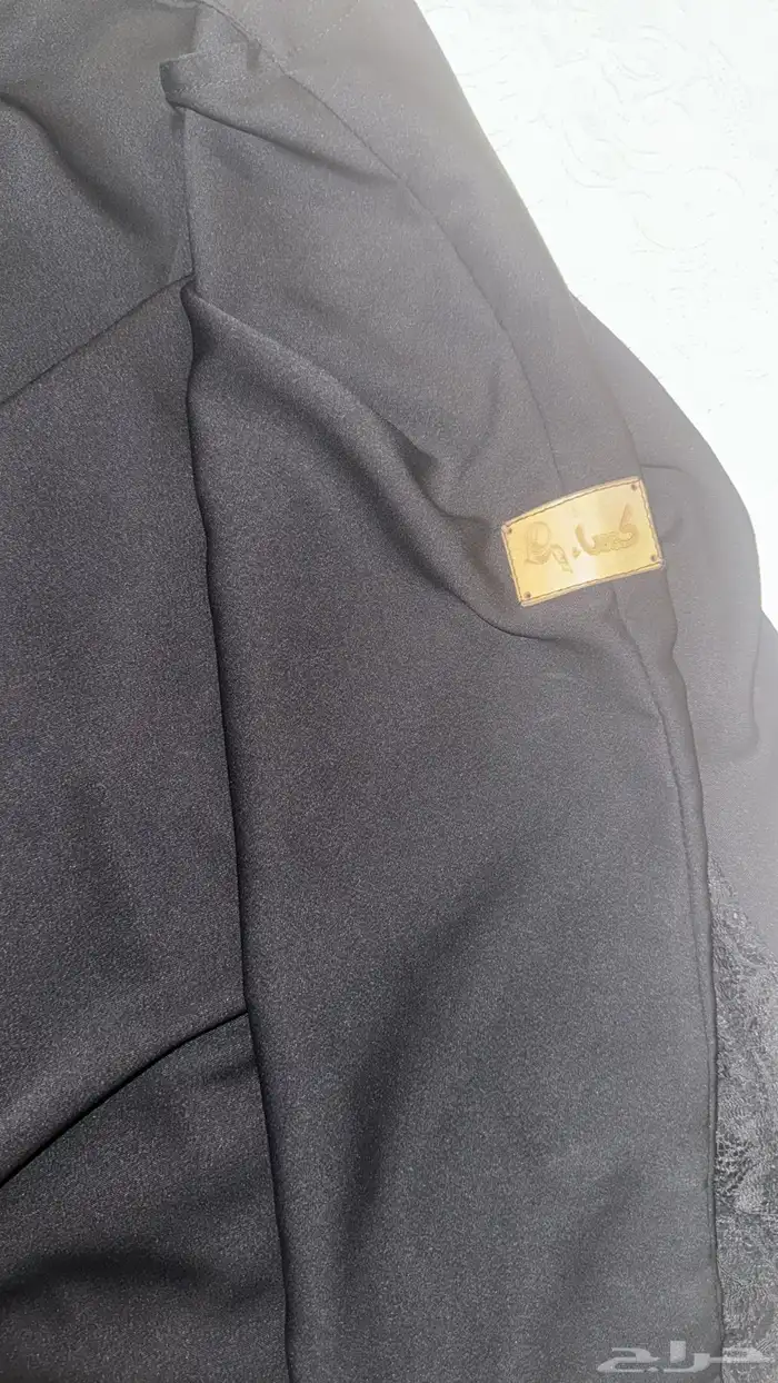 عباية دانتيل جديده سبب البيع قصيره عليا مقاسها 52 م 3