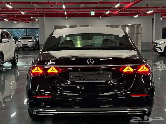 مرسيدس E200 2025 أصفار بسعر مناسب 3