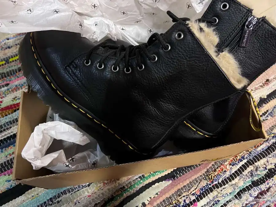 لبستهم ثلاث مرات بسEU 39 UK 6 dr martens jadon fl index