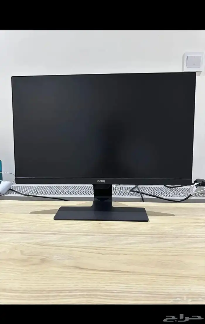 شاشة كمبيوتر وعرض نظيفة جدا للبيع 4