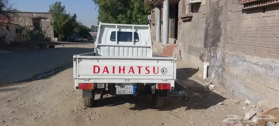اللبيع دباب دايهاتسو 2011 5