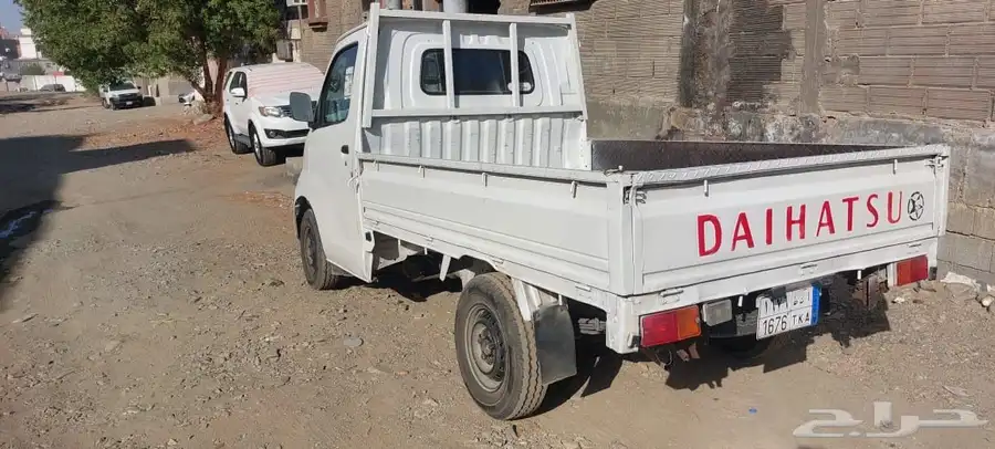 اللبيع دباب دايهاتسو 2011 3
