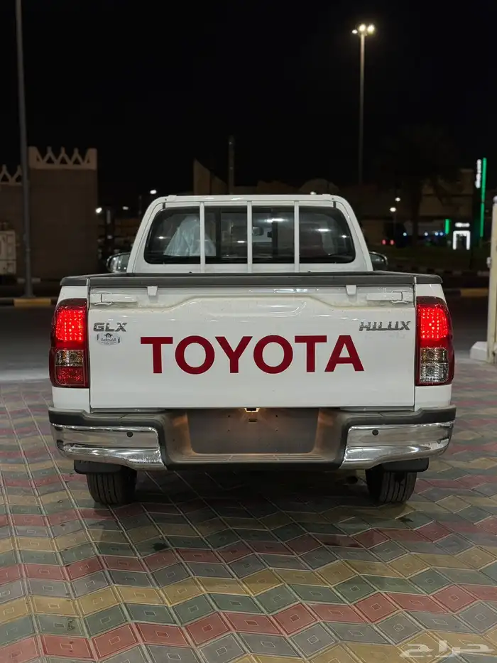 تويوتا هايلكس غمارة GLX بنزين سعودي 2025 1