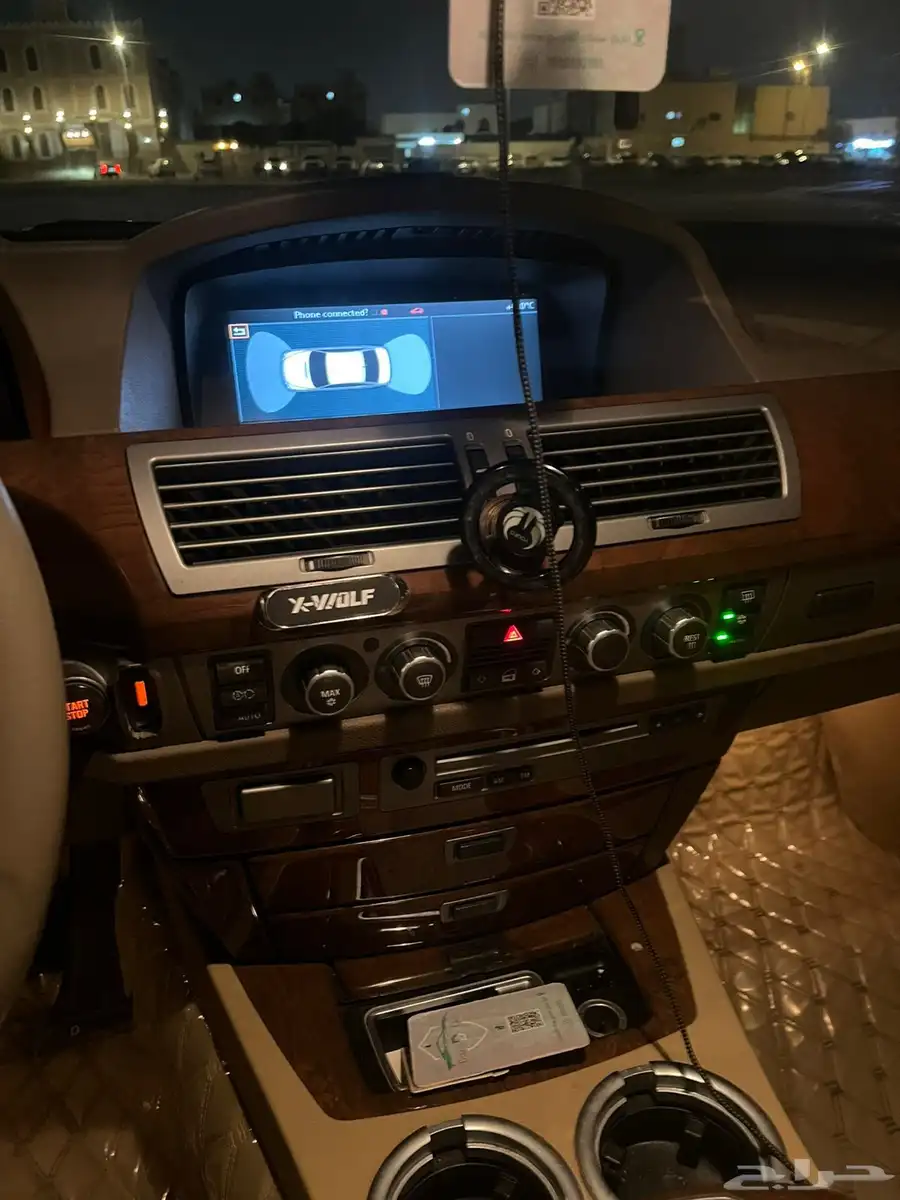 سيارة بي إم دبليو 9