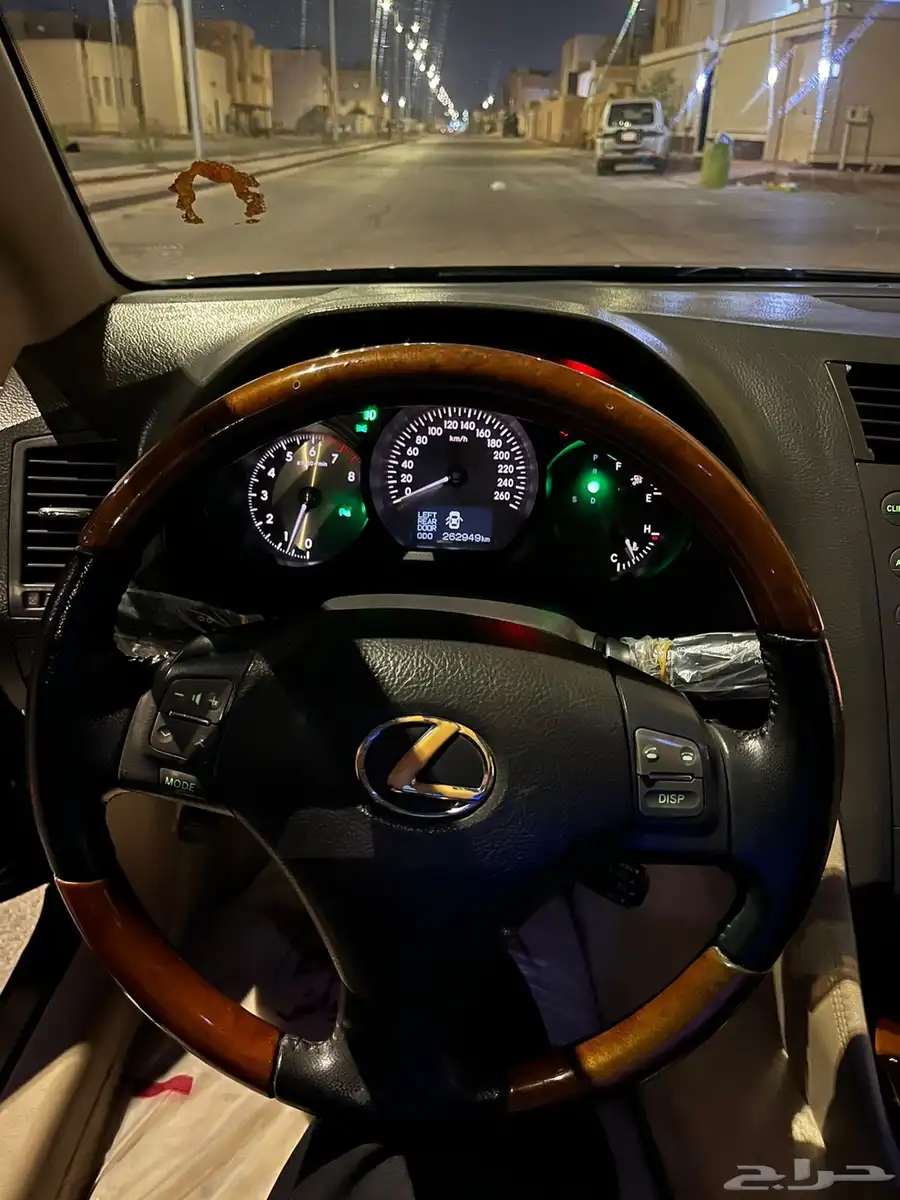 السلام عليكم لكزز GS 300 3