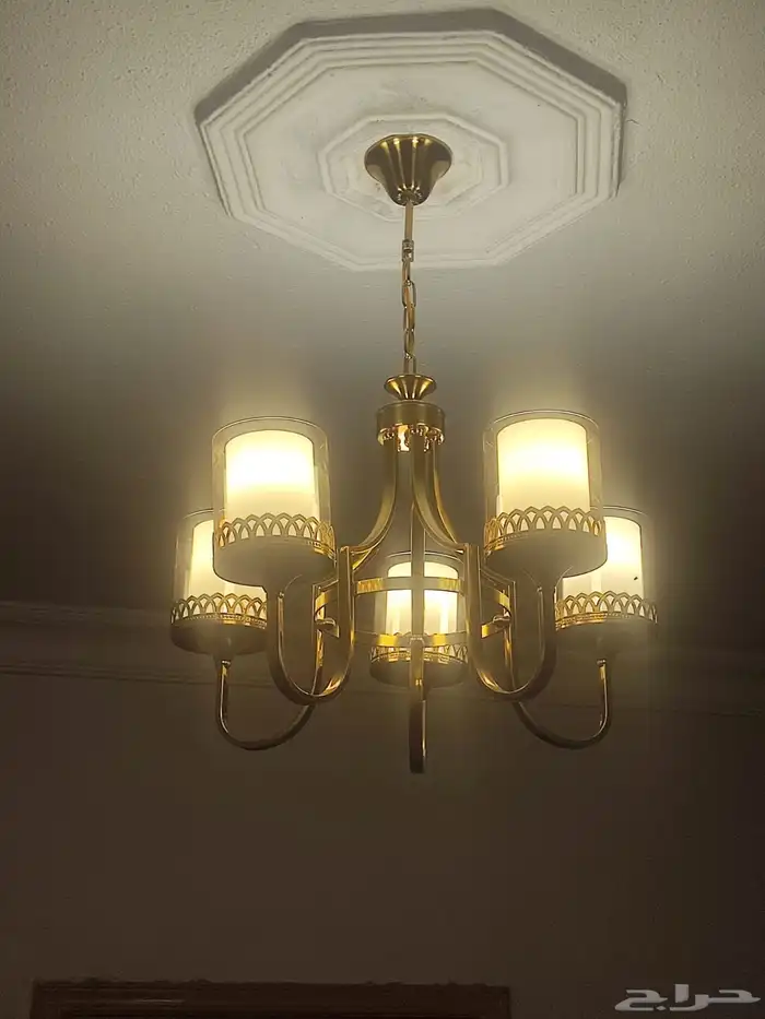 ثريات للبيع 1