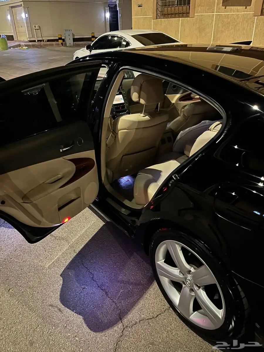 السلام عليكم لكزز GS 300 1
