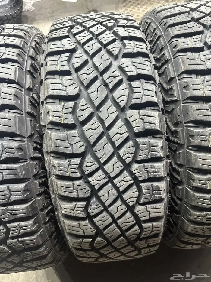 كفرات نص حجري جودير مقاس 275 70 18 8