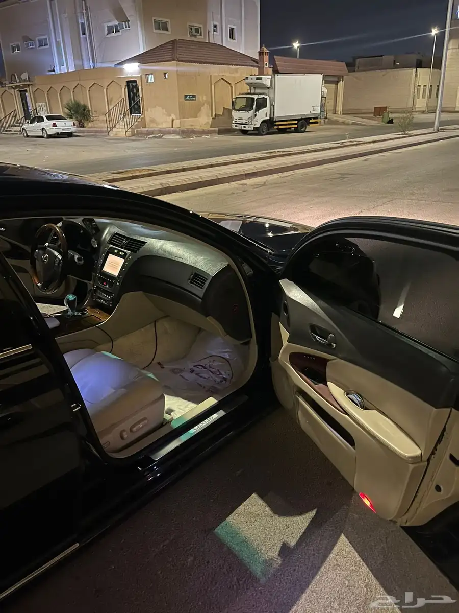 السلام عليكم لكزز GS 300 6