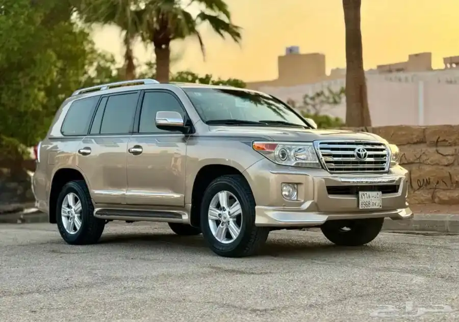 للبيع لاند كروزر (( GX-R )) 2014 ((مستخدم واحد من الوكاله)) 0
