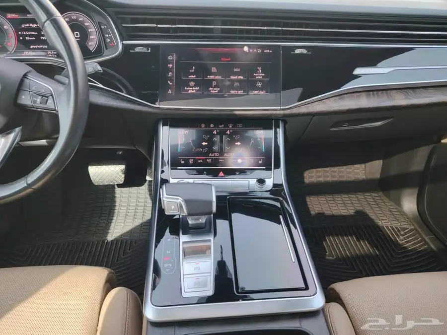 اودي ( بحالة الوكالة ) Audi Q8 S-Line 2020 index