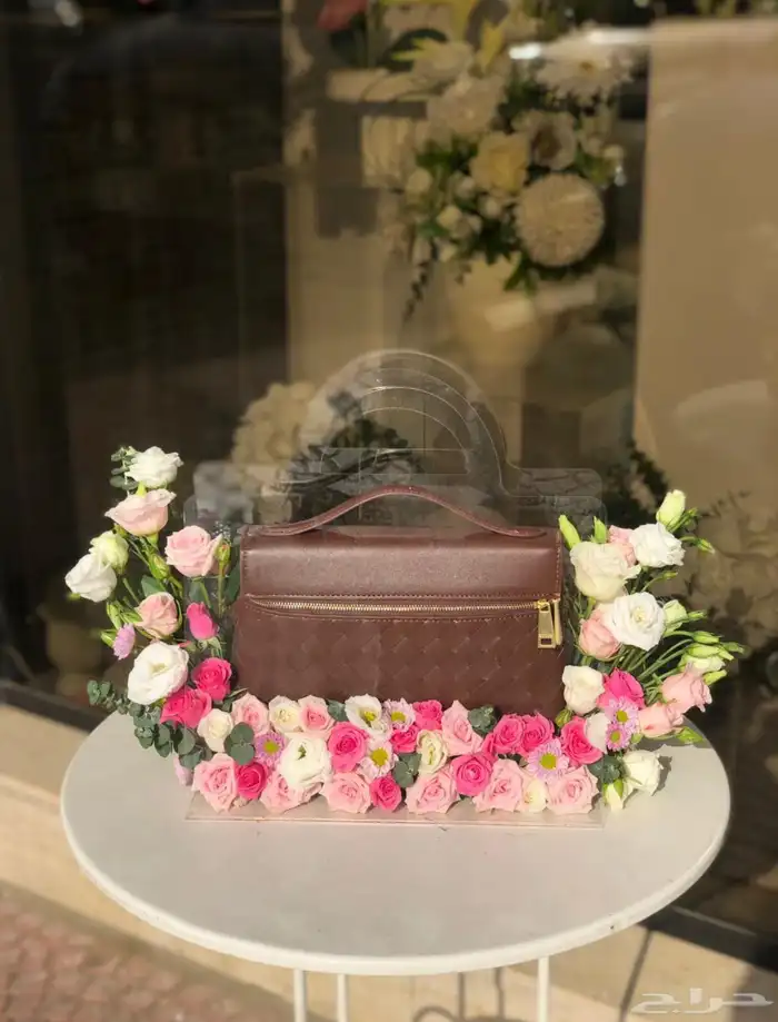 هدايا جدة مندوب تنسيق باقات ورد وهدايا 7