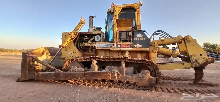 للبيع بلدوزر كوماتسو D155 نظيف جدا 1