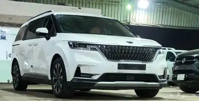 كيا كرنفال ابيض 2021 ديزل بطاقة جمركية وارد كوريا 2
