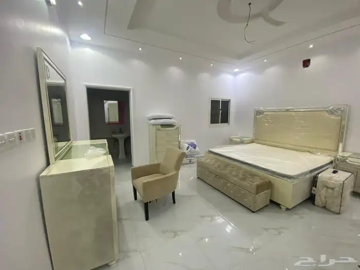 غرفة نوم مكونة من 9 قطع 1