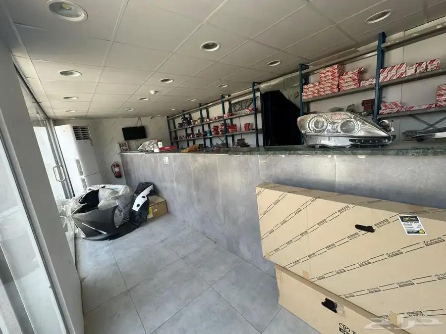 محل قطع غيار للتقبيل 5