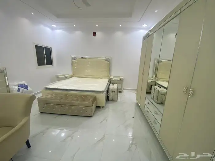 غرفة نوم مكونة من 9 قطع 0