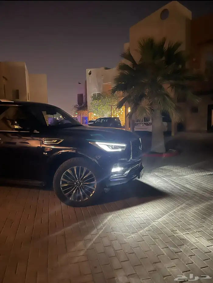 انفينيتي QX80 2020 كحلي 3