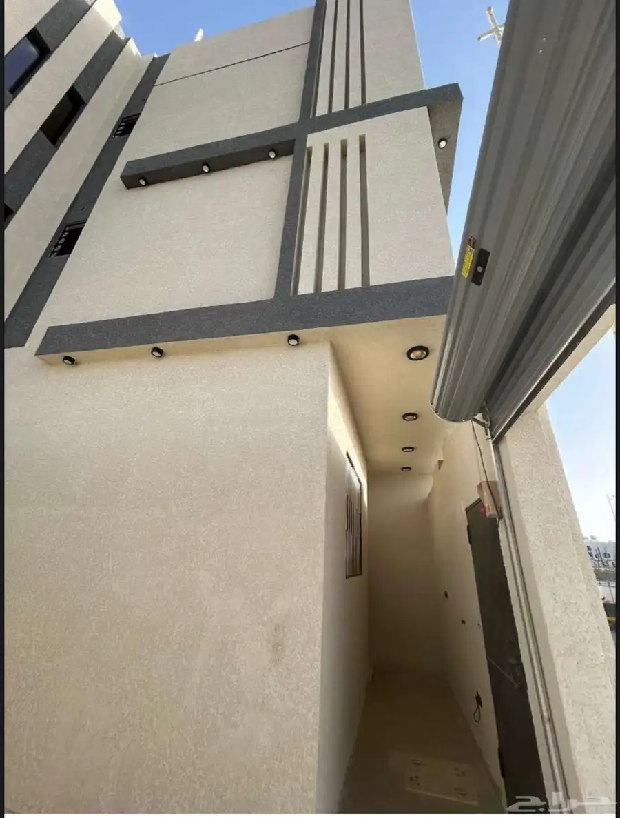 ادوار ارضيه بمدخل مستقل حى الإسكان خميس مشيط 3