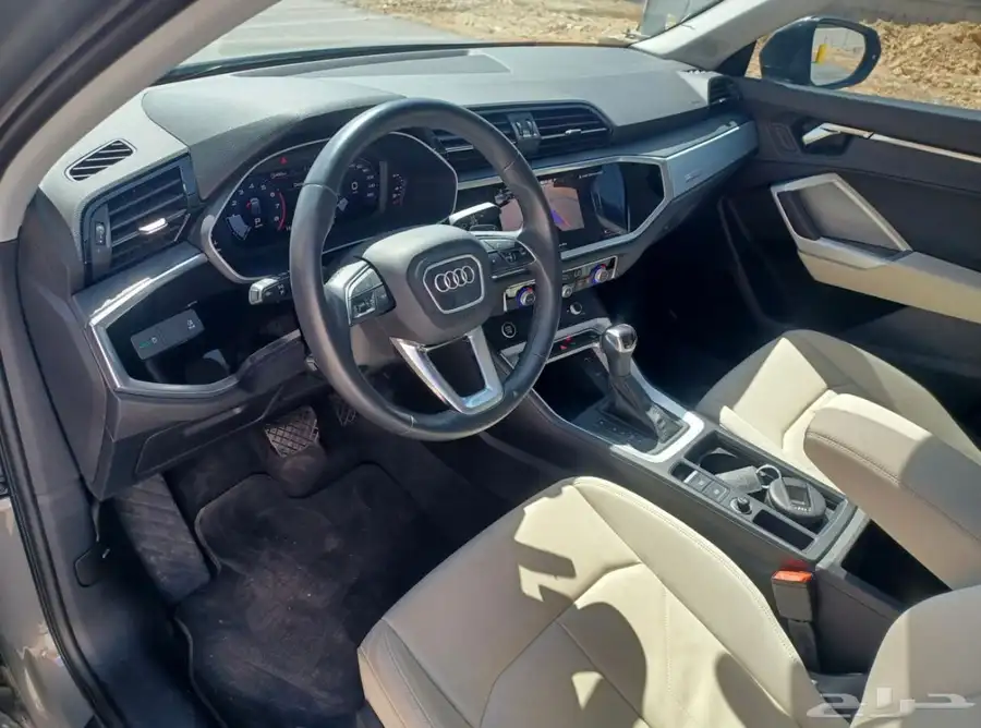 Audi Q3 sport line Black edition 12