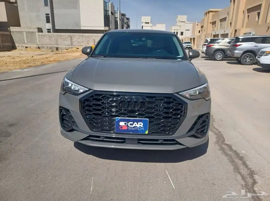 Audi Q3 sport line Black edition 21