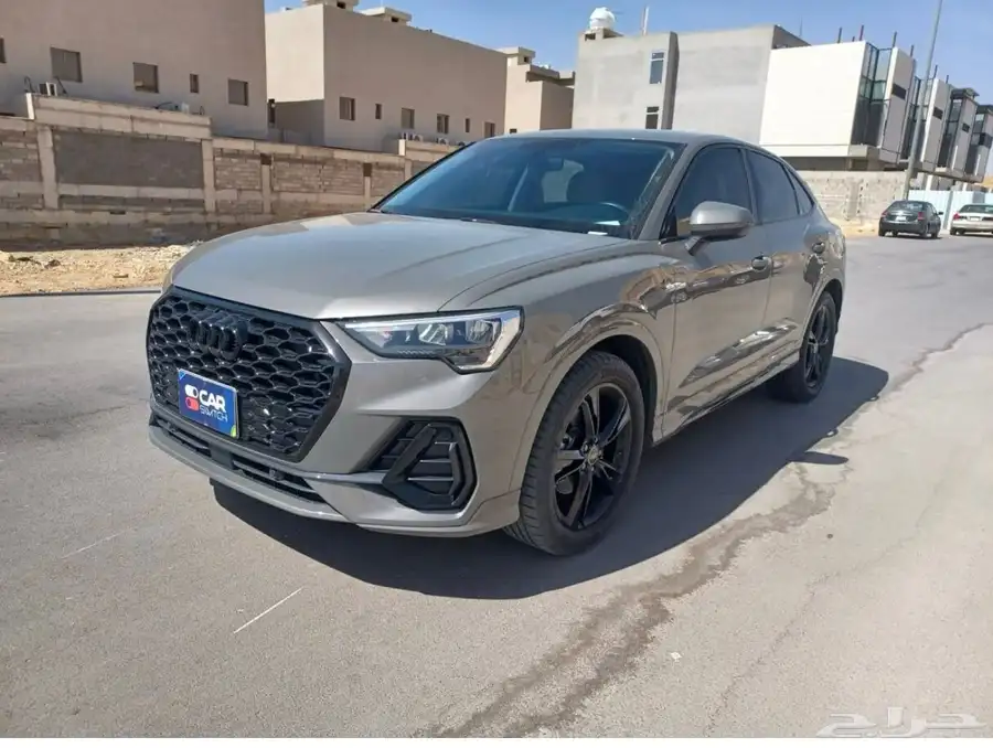Audi Q3 sport line Black edition 22
