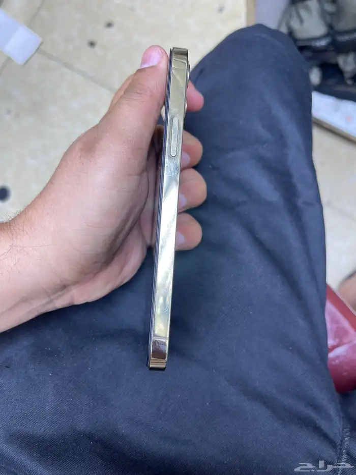 12 برو 2